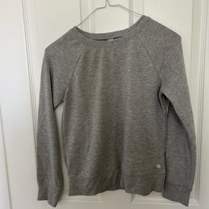 long sleeve workout shirt teen